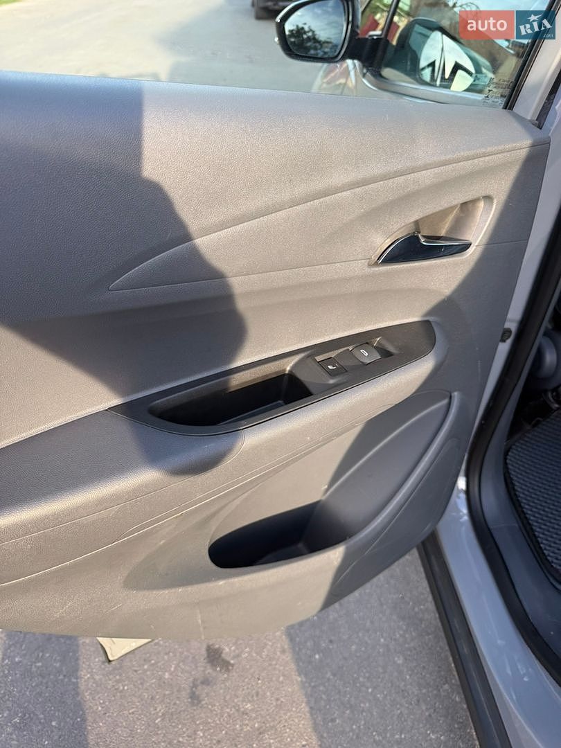 Opel Ampera-e 2019 VIN W0VF86E00K4140968 фото оголошення 17 з 28