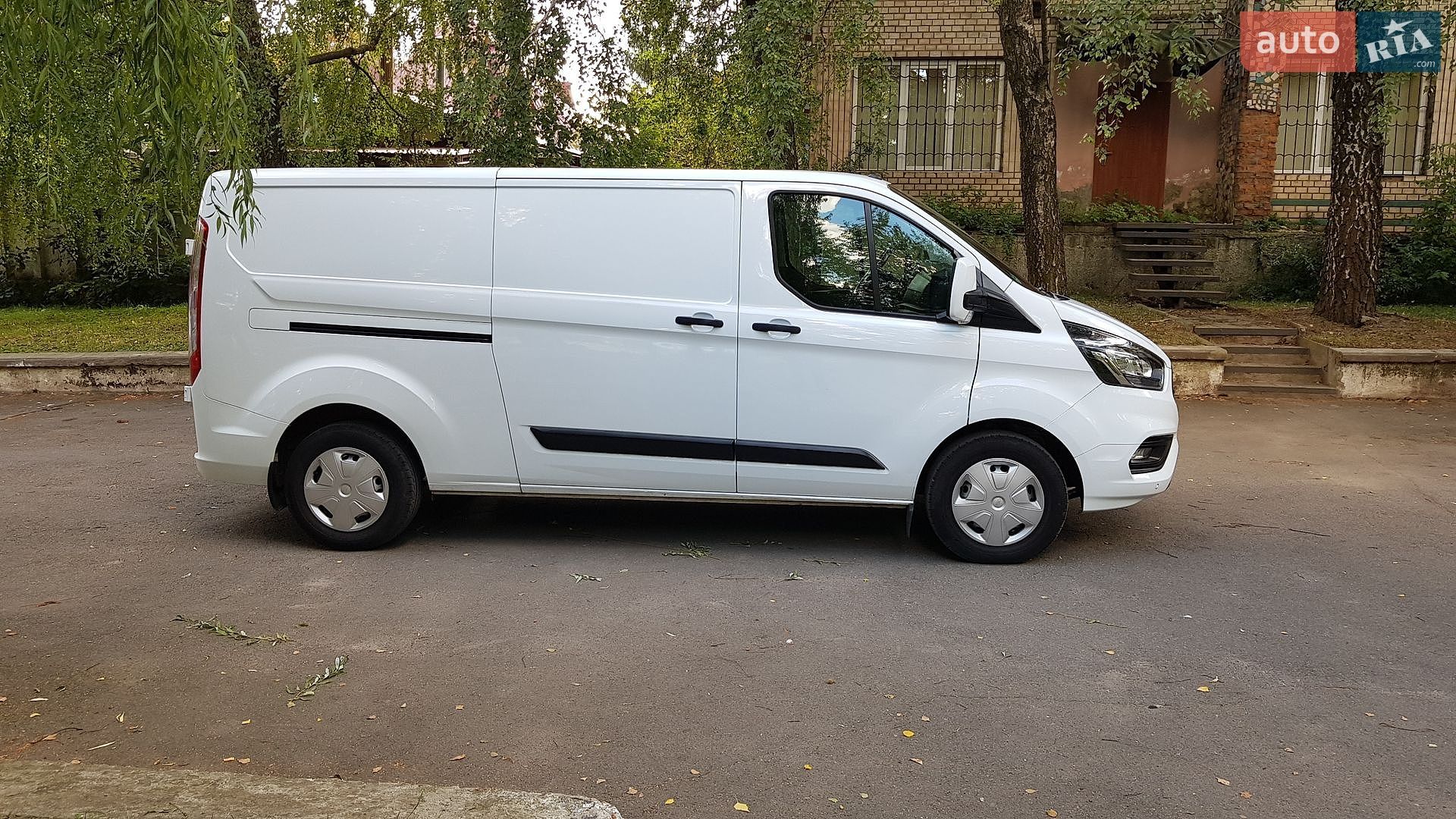 Ford Transit Custom 2019 VIN WF0YXXTTGYKK72753 фото оголошення 9 з 78