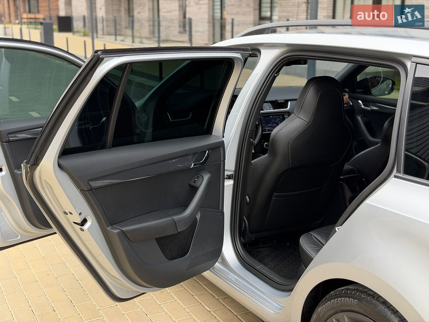 Skoda Octavia 2014 VIN TMBJK9NE6E0219785 фото оголошення 28 з 80