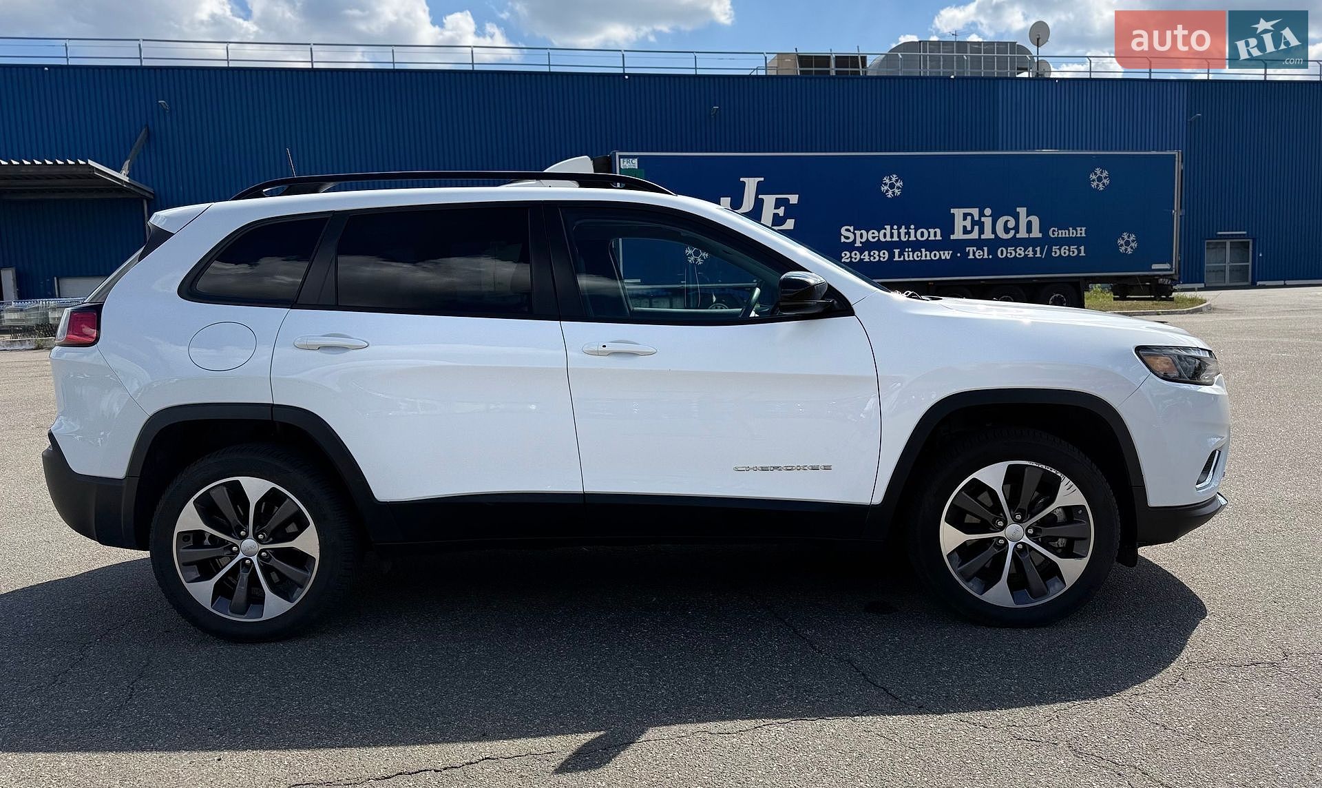 Jeep Cherokee 2022 VIN 1C4PJMDXXND548310 фото оголошення 6 з 28