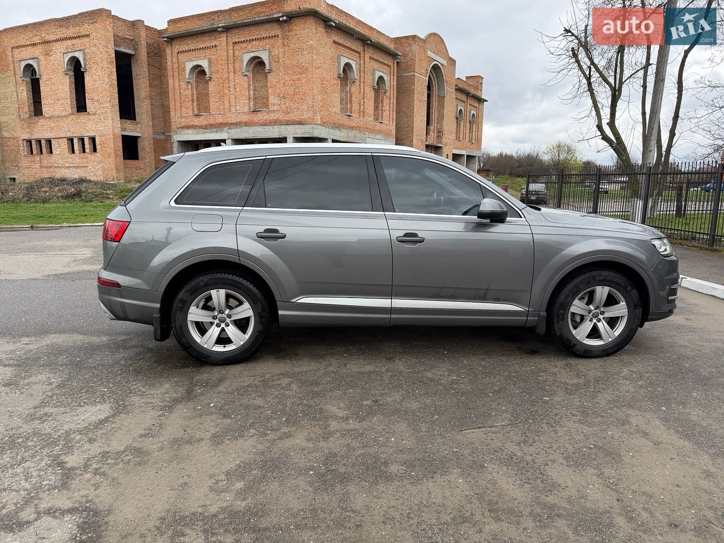 Audi Q7 2016 VIN WAUZZZ4M3HD013549 фото оголошення 4 з 27