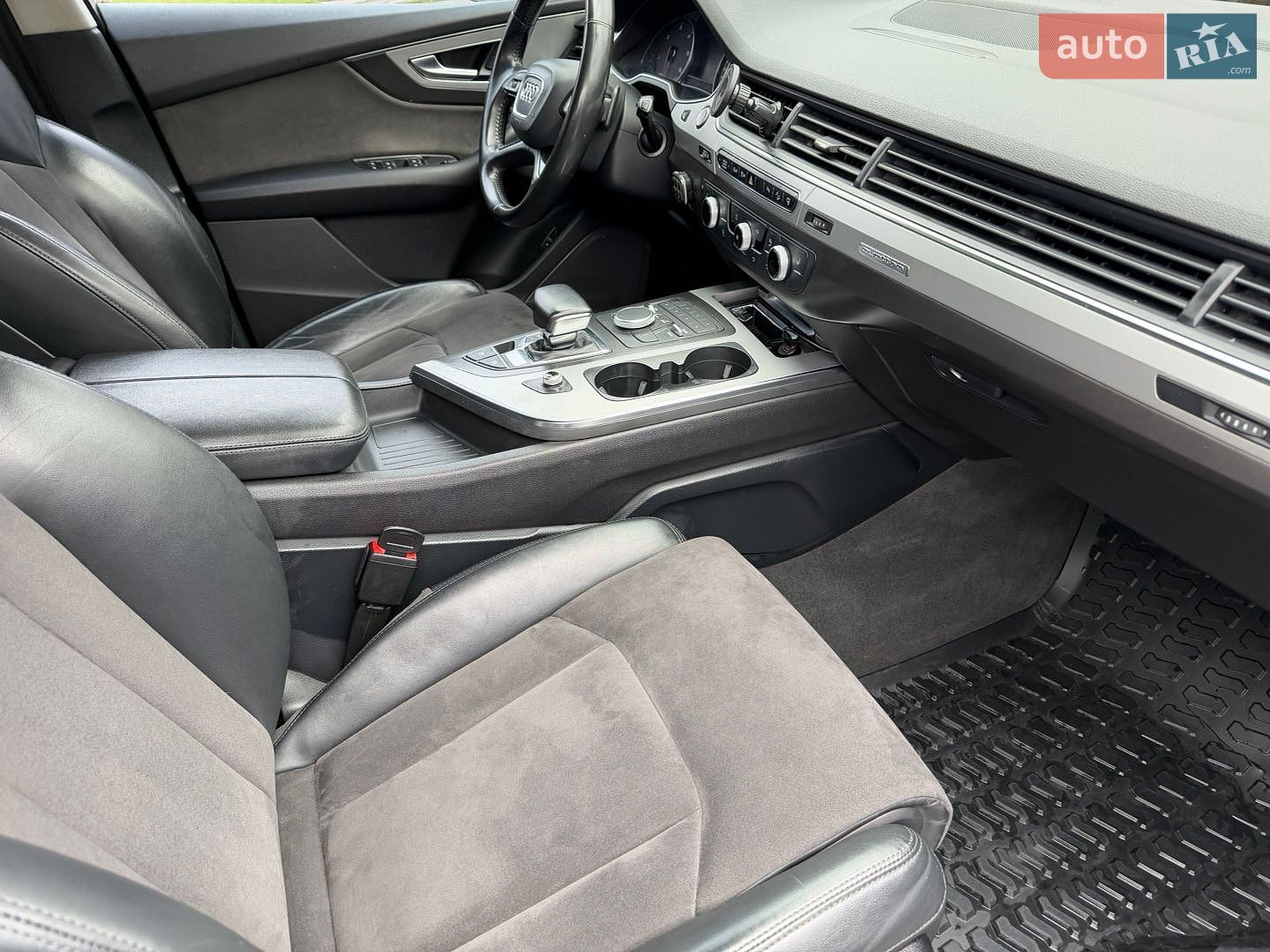Audi Q7 2016 VIN WAUZZZ4M3HD013549 фото оголошення 10 з 27