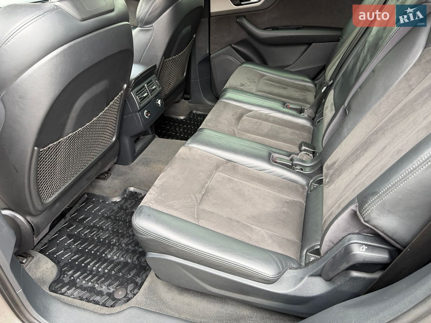 Audi Q7 2016 VIN WAUZZZ4M3HD013549 фото оголошення 16 з 27