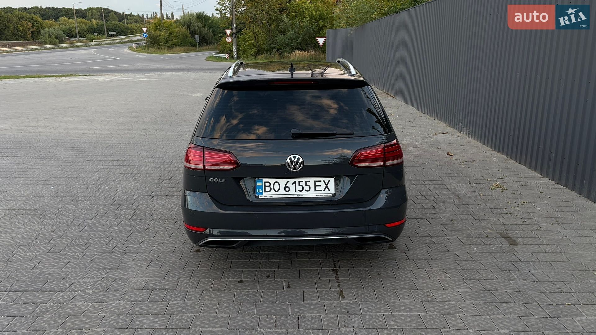 Volkswagen Golf 2018 VIN WVWZZZAUZKP522090 фото оголошення 10 з 28