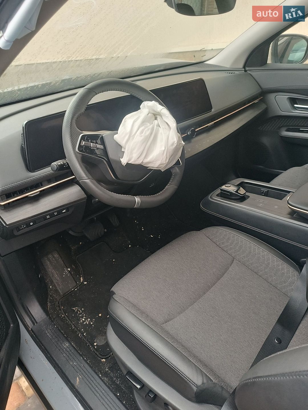 Nissan Ariya 2024 VIN JN1TAAFE0U0207584 фото оголошення 12 з 26