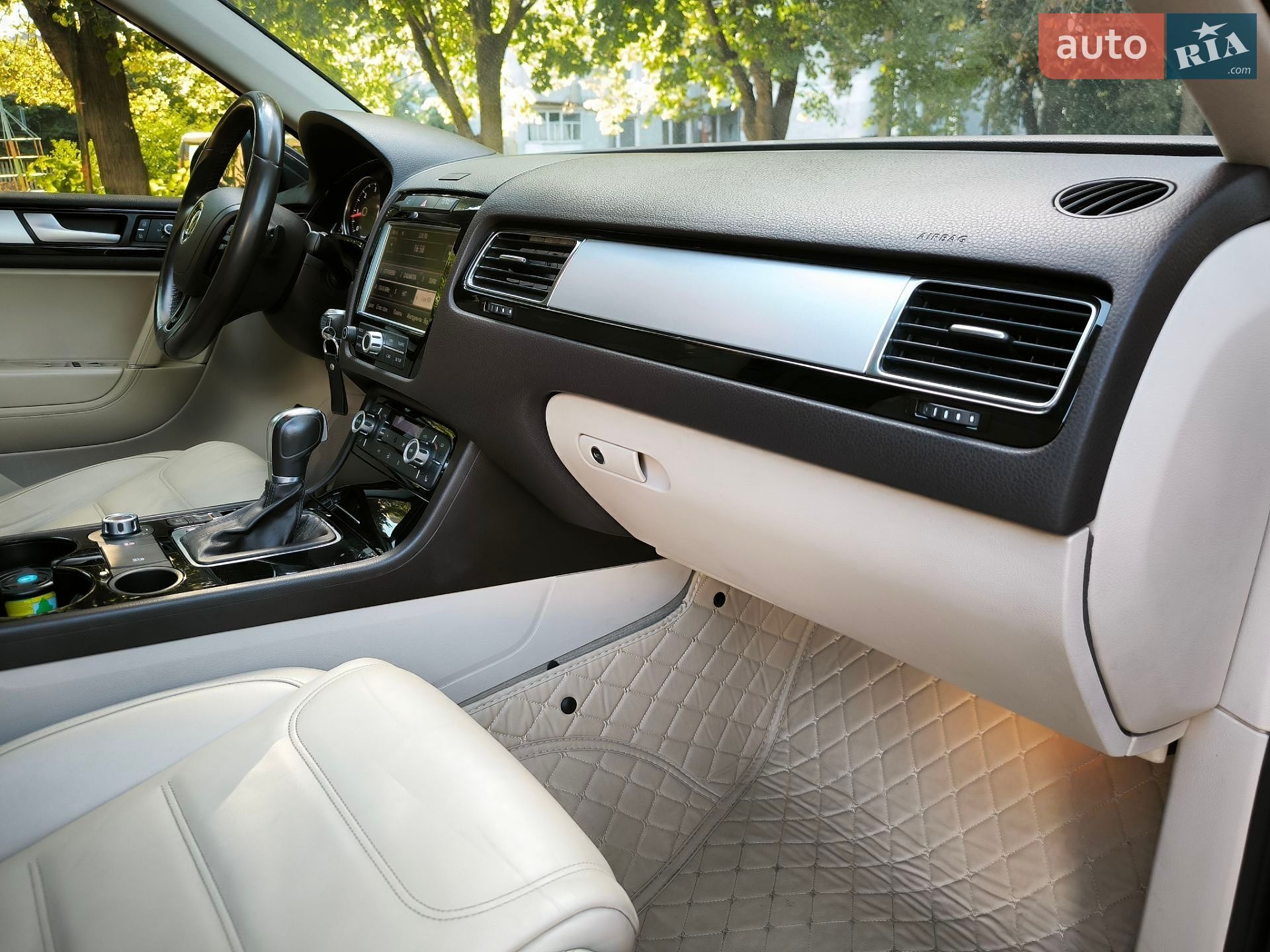 Volkswagen Touareg 2014 VIN WVGZZZ7PZED044873 фото оголошення 74 з 193