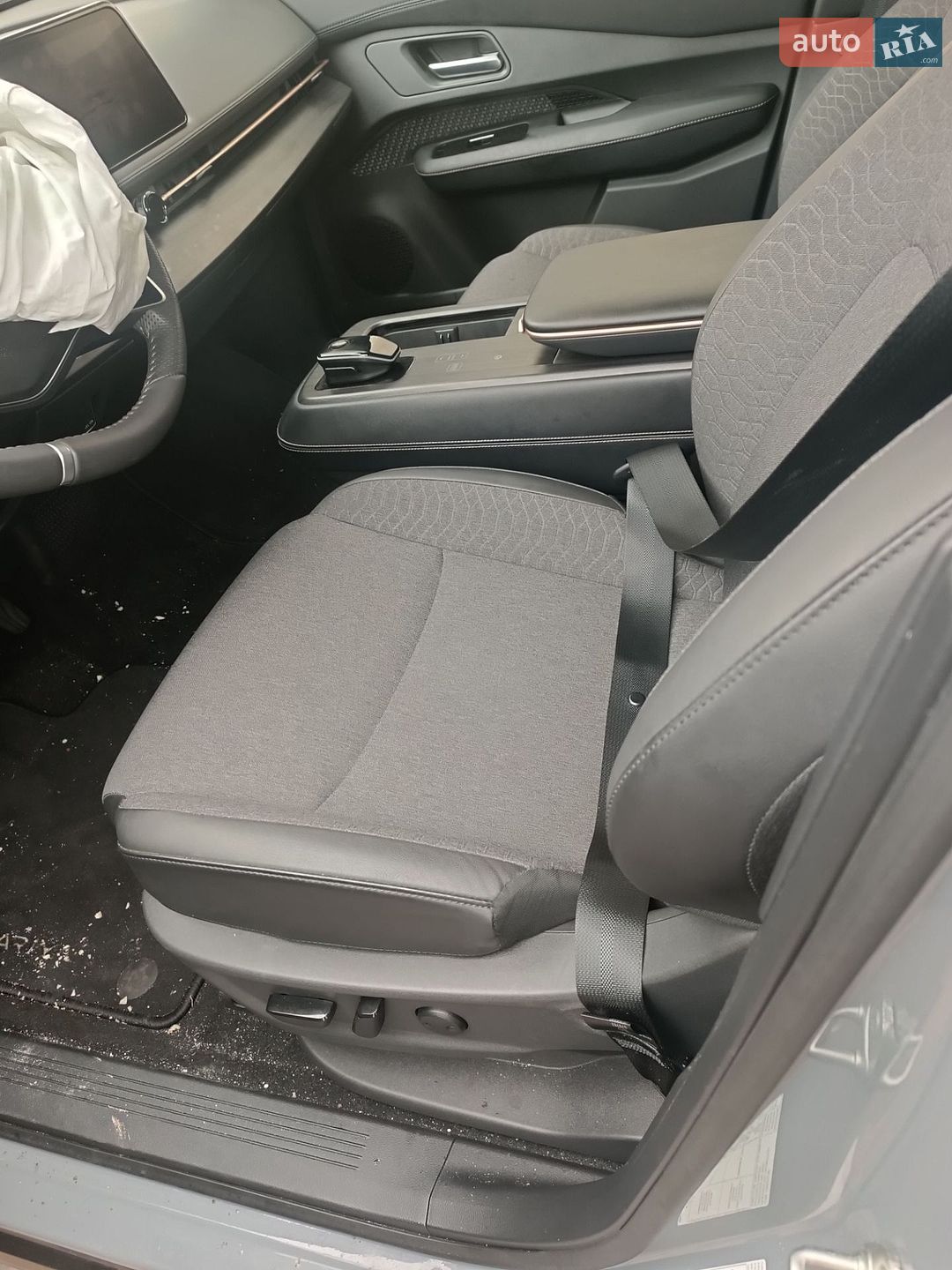 Nissan Ariya 2024 VIN JN1TAAFE0U0207584 фото оголошення 14 з 26