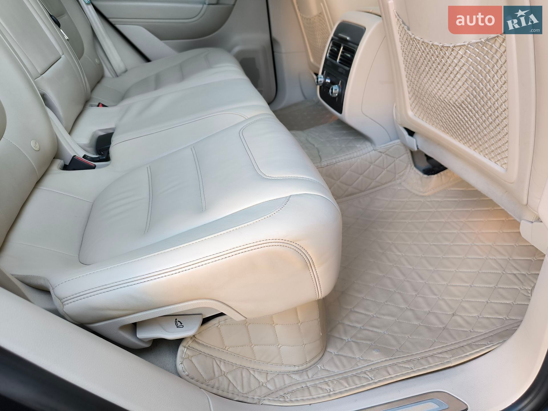 Volkswagen Touareg 2014 VIN WVGZZZ7PZED044873 фото оголошення 177 з 193