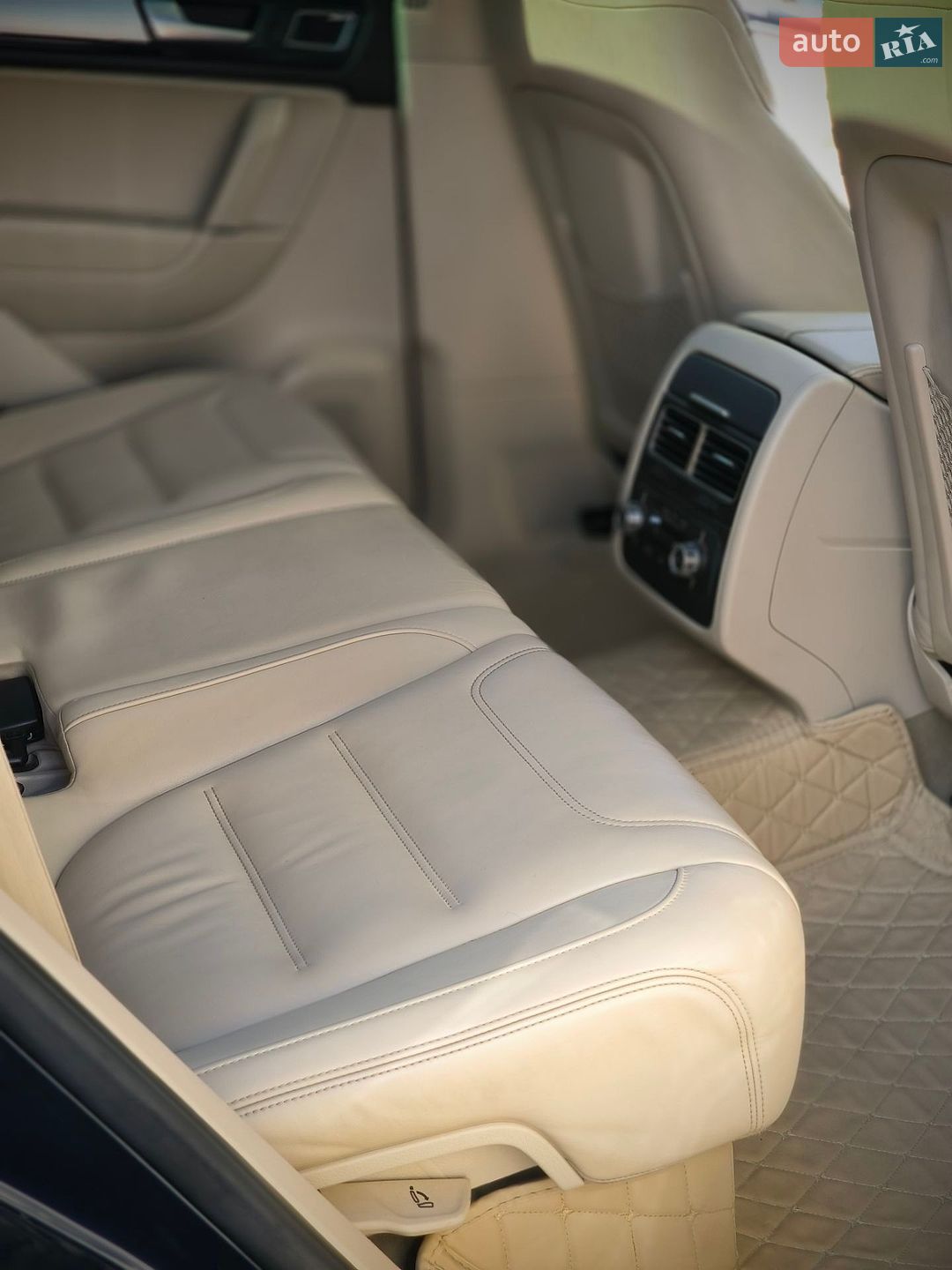 Volkswagen Touareg 2014 VIN WVGZZZ7PZED044873 фото оголошення 190 з 193