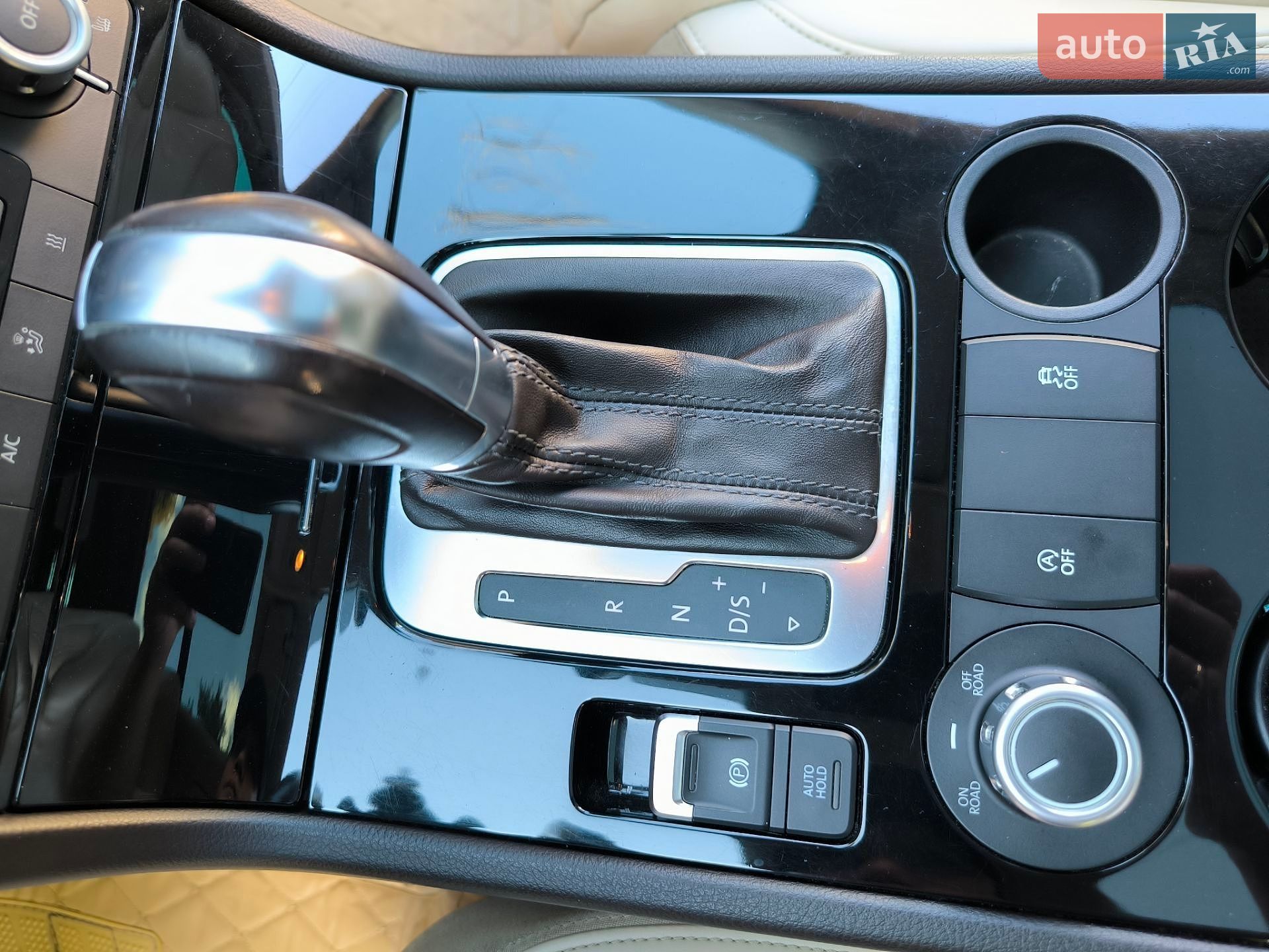 Volkswagen Touareg 2014 VIN WVGZZZ7PZED044873 фото оголошення 111 з 193