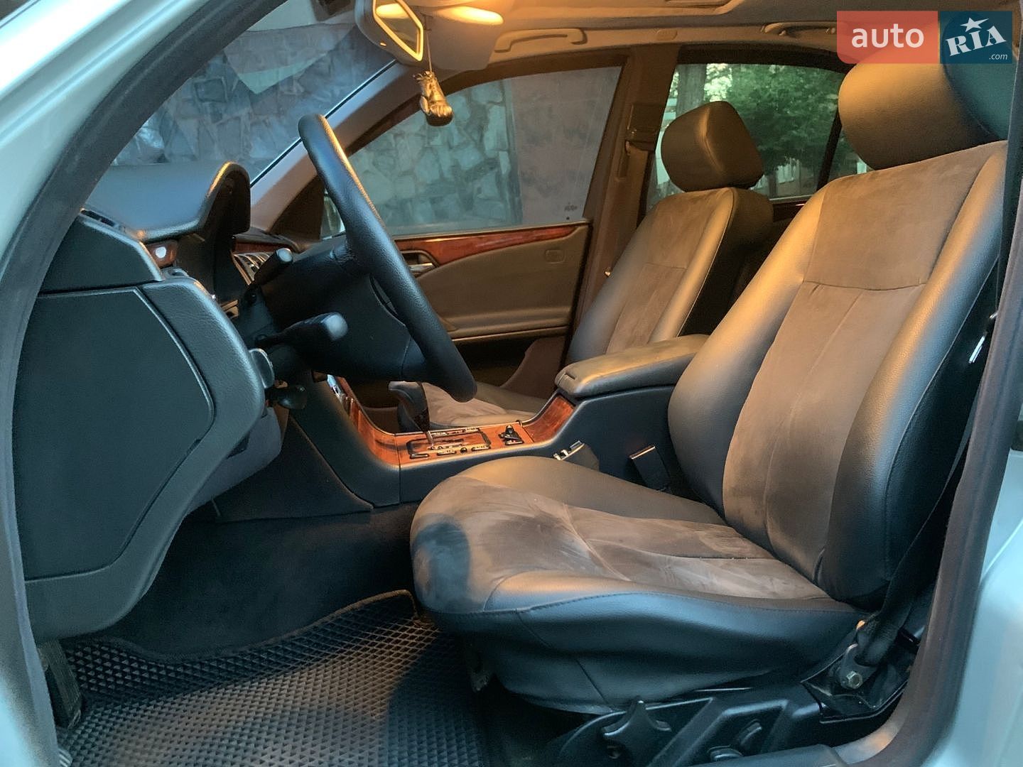Mercedes-Benz E-Class 2001 VIN WDB2100261B424626 фото оголошення 11 з 30
