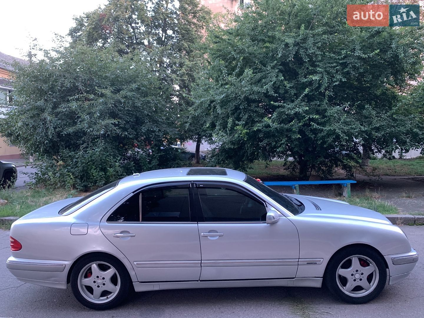 Mercedes-Benz E-Class 2001 VIN WDB2100261B424626 фото оголошення 7 з 30