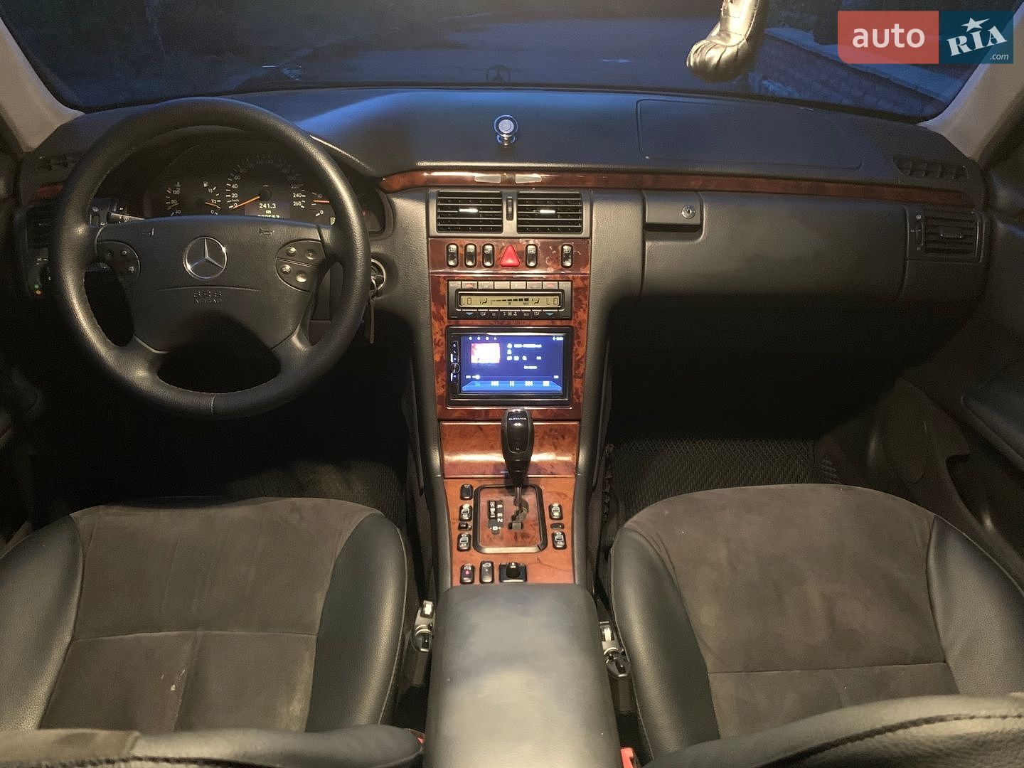 Mercedes-Benz E-Class 2001 VIN WDB2100261B424626 фото оголошення 20 з 30