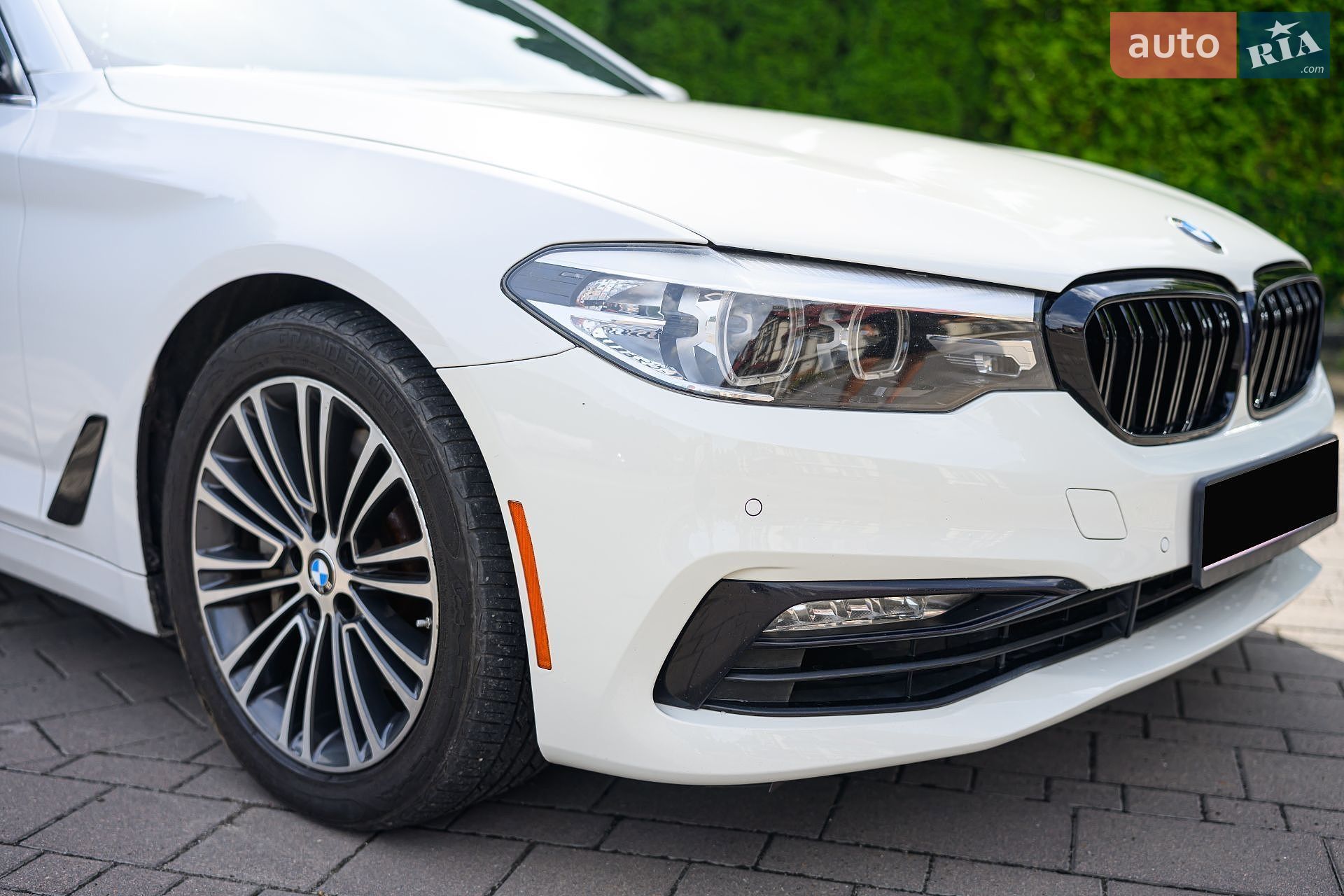 BMW 5 Series 2017 VIN WBAJA5C36HG895028 фото оголошення 13 з 65