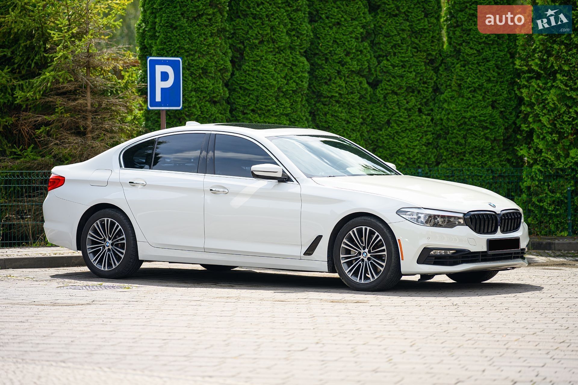 BMW 5 Series 2017 VIN WBAJA5C36HG895028 фото оголошення 16 з 65