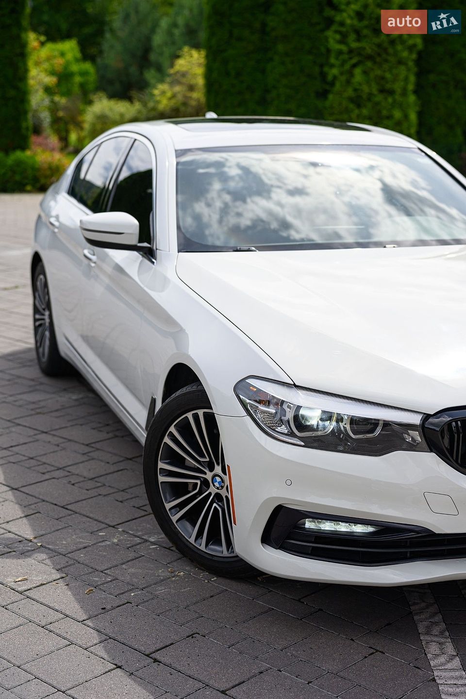 BMW 5 Series 2017 VIN WBAJA5C36HG895028 фото оголошення 24 з 65