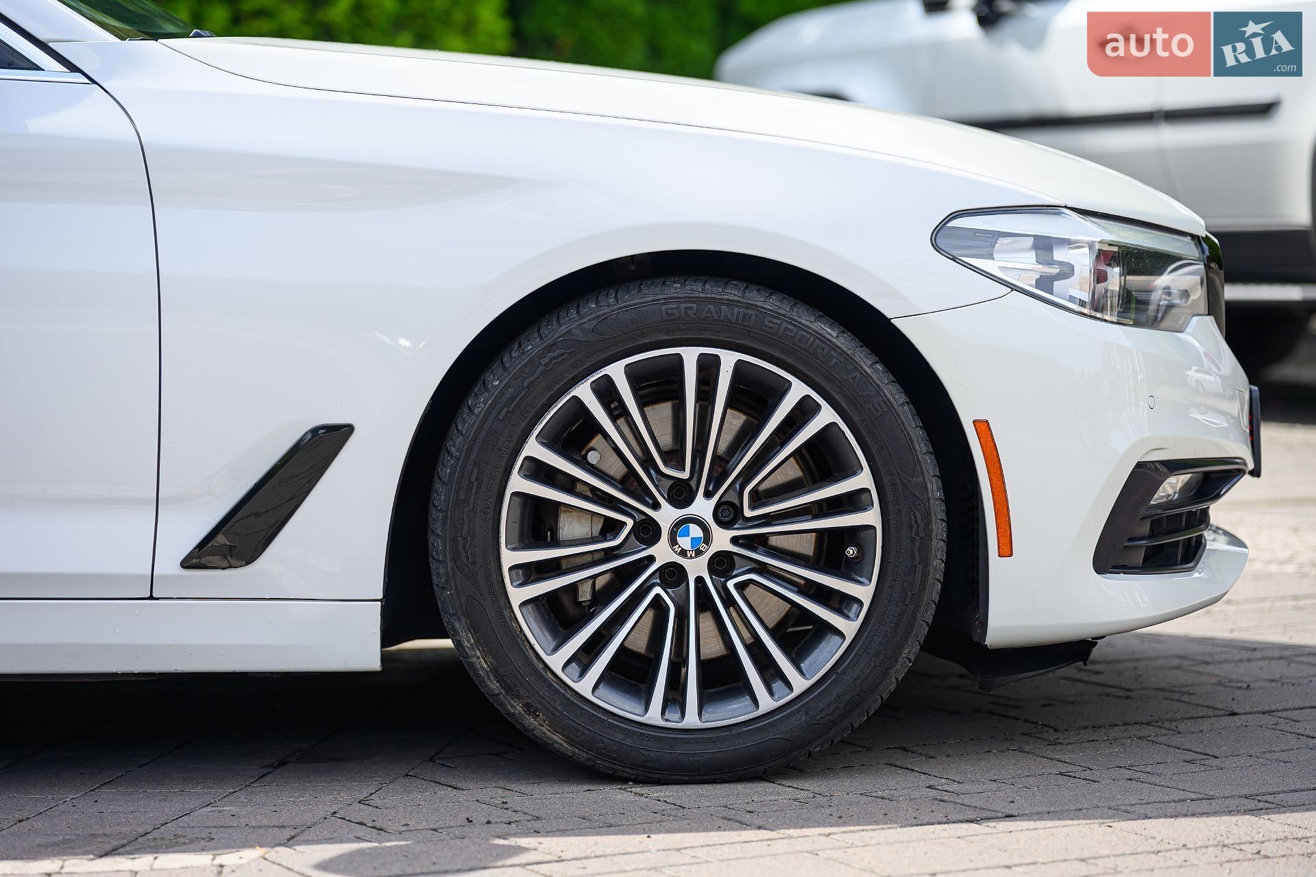 BMW 5 Series 2017 VIN WBAJA5C36HG895028 фото оголошення 31 з 65