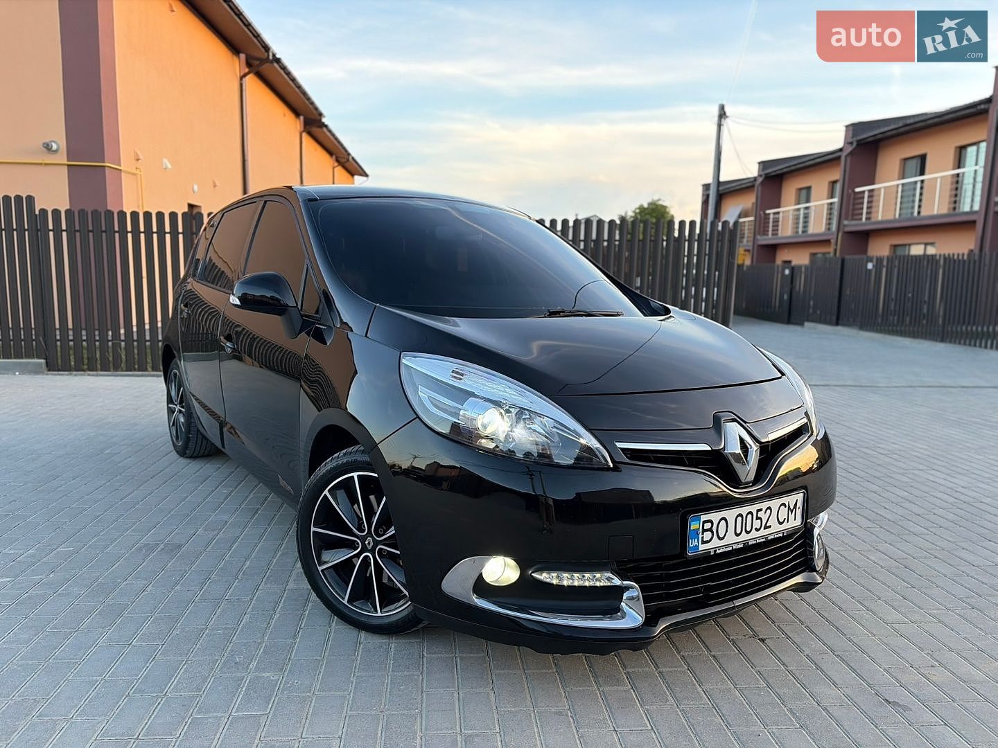 Renault Scenic 2013 VIN VF1JZ090349173572 фото оголошення 2 з 34