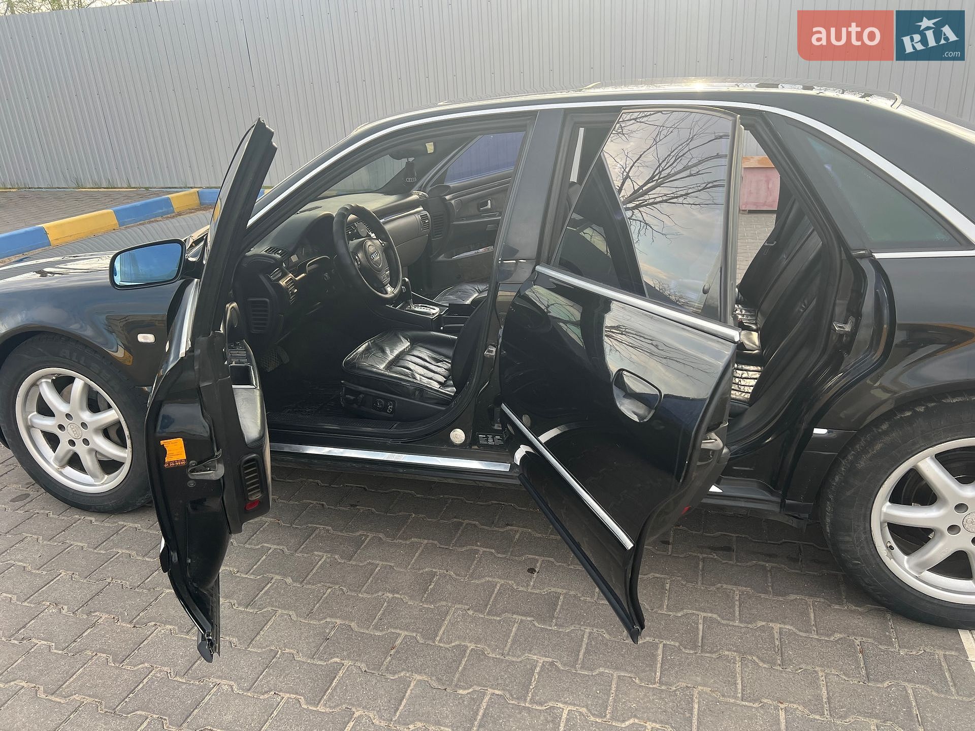 Audi S8 1999 VIN WAUZZZ4DZYN002177 фото оголошення 3 з 11
