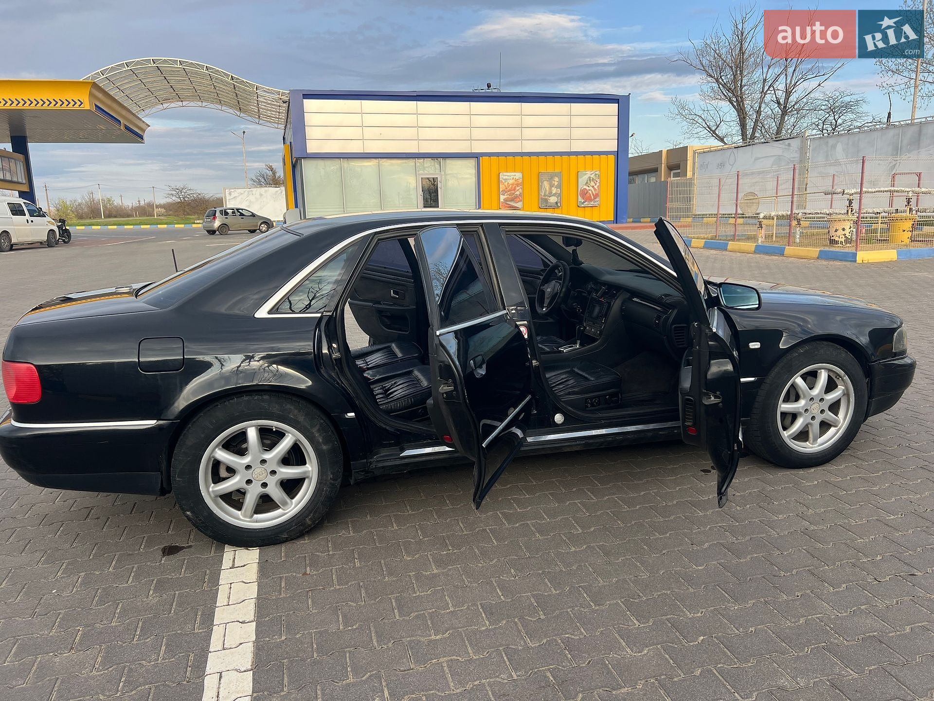 Audi S8 1999 VIN WAUZZZ4DZYN002177 фото оголошення 6 з 11