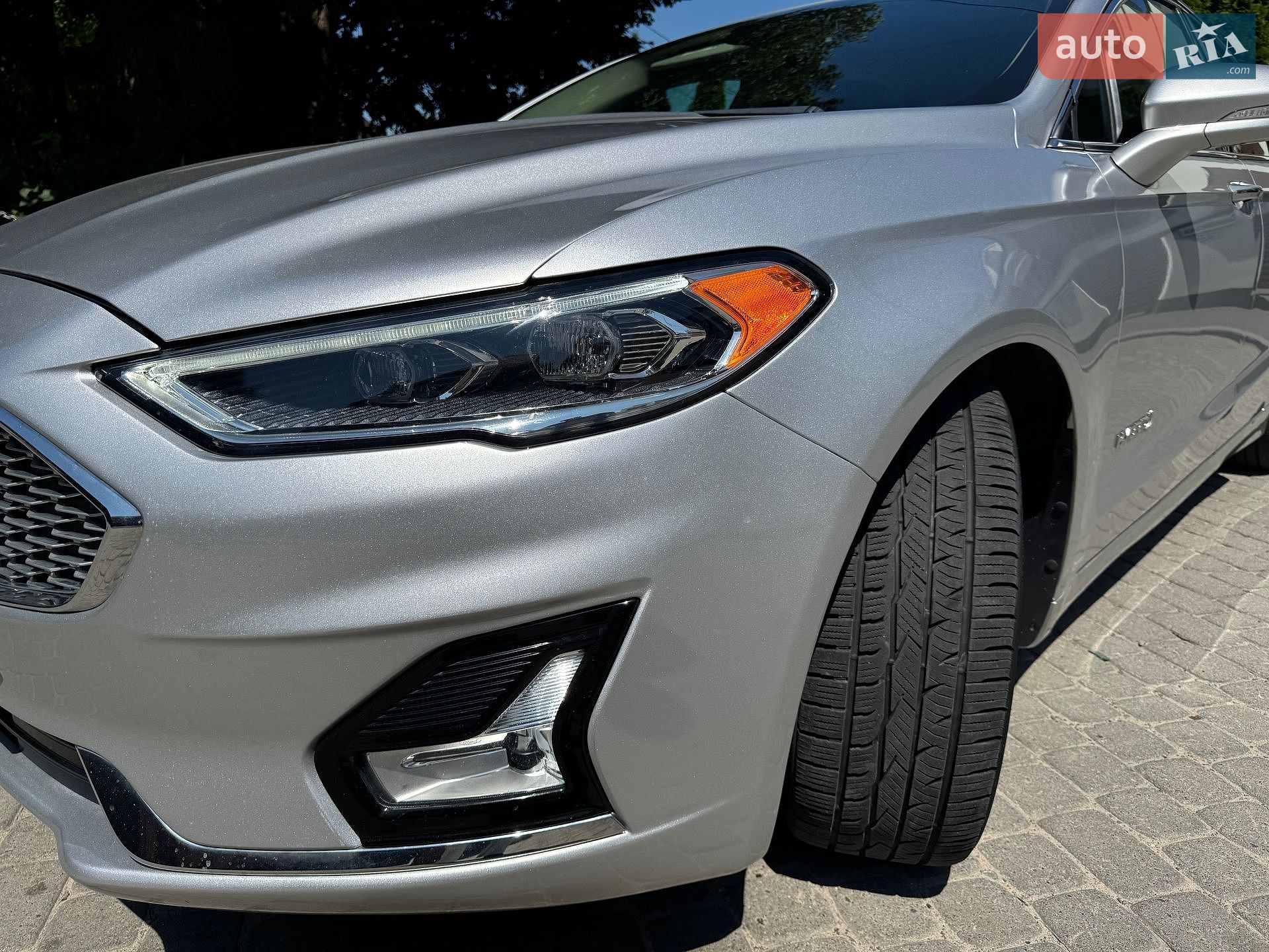 Ford Fusion 2019 VIN 3FA6P0RU0KR273928 фото оголошення 10 з 41