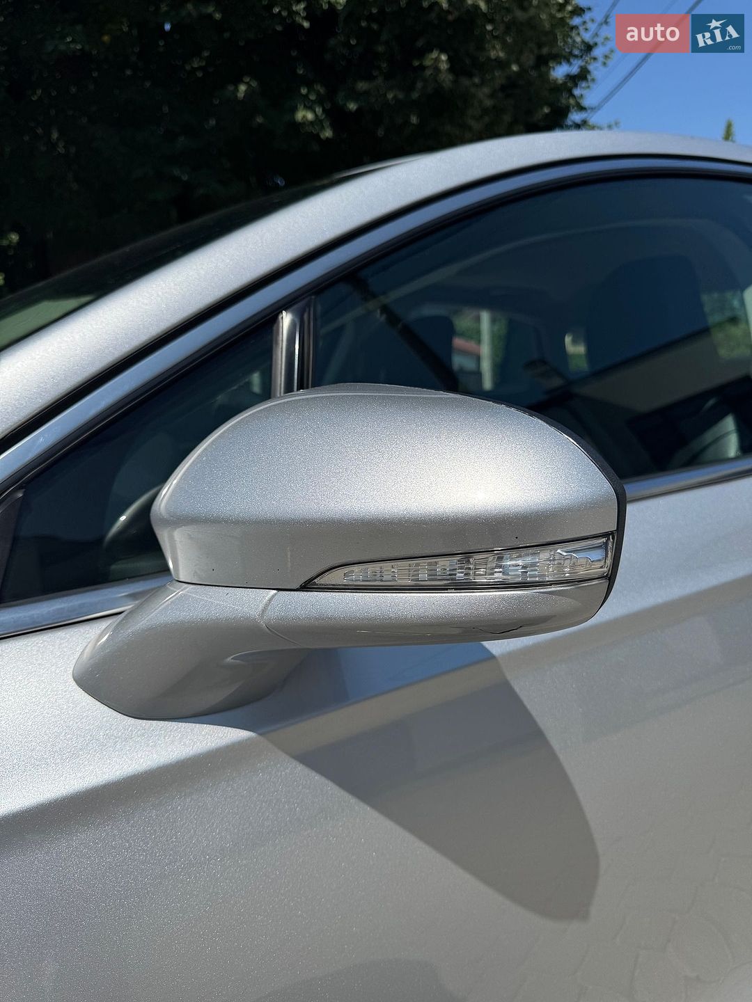 Ford Fusion 2019 VIN 3FA6P0RU0KR273928 фото оголошення 15 з 41