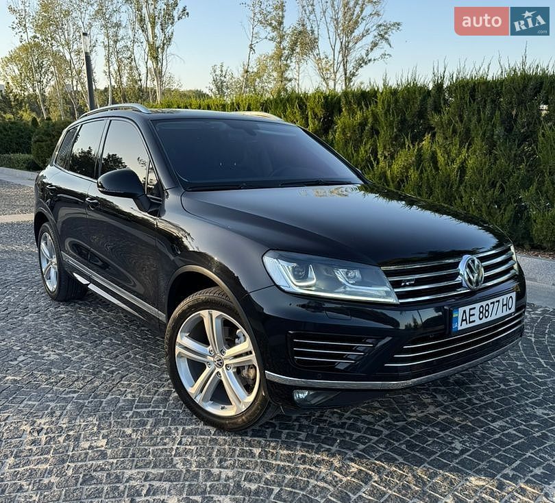 Volkswagen Touareg 2018 VIN WVGZZZ7PZJD012884 фото оголошення 2 з 22