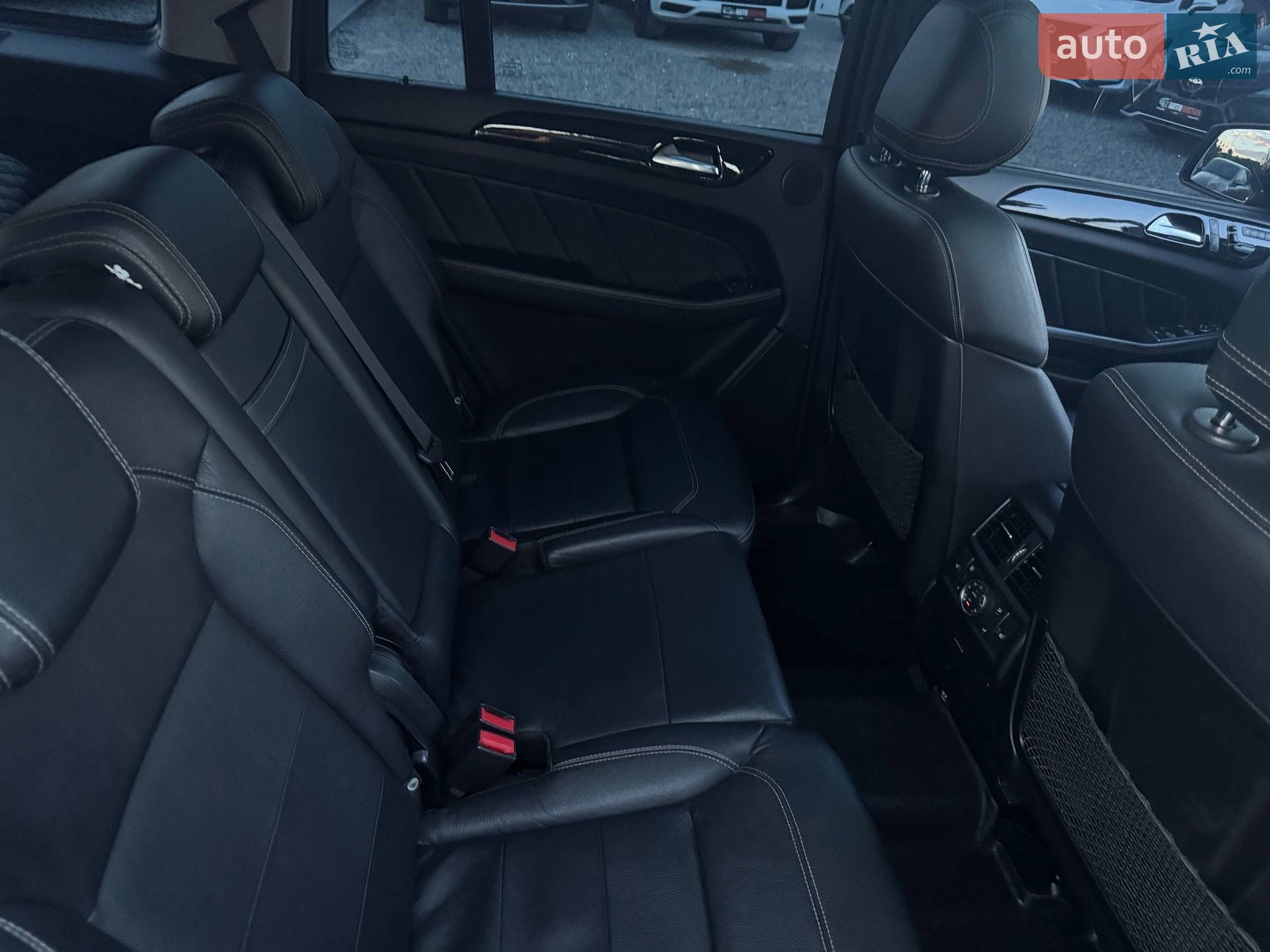 Mercedes-Benz GL-Class 2015 VIN WDC1668561A525056 фото оголошення 26 з 36