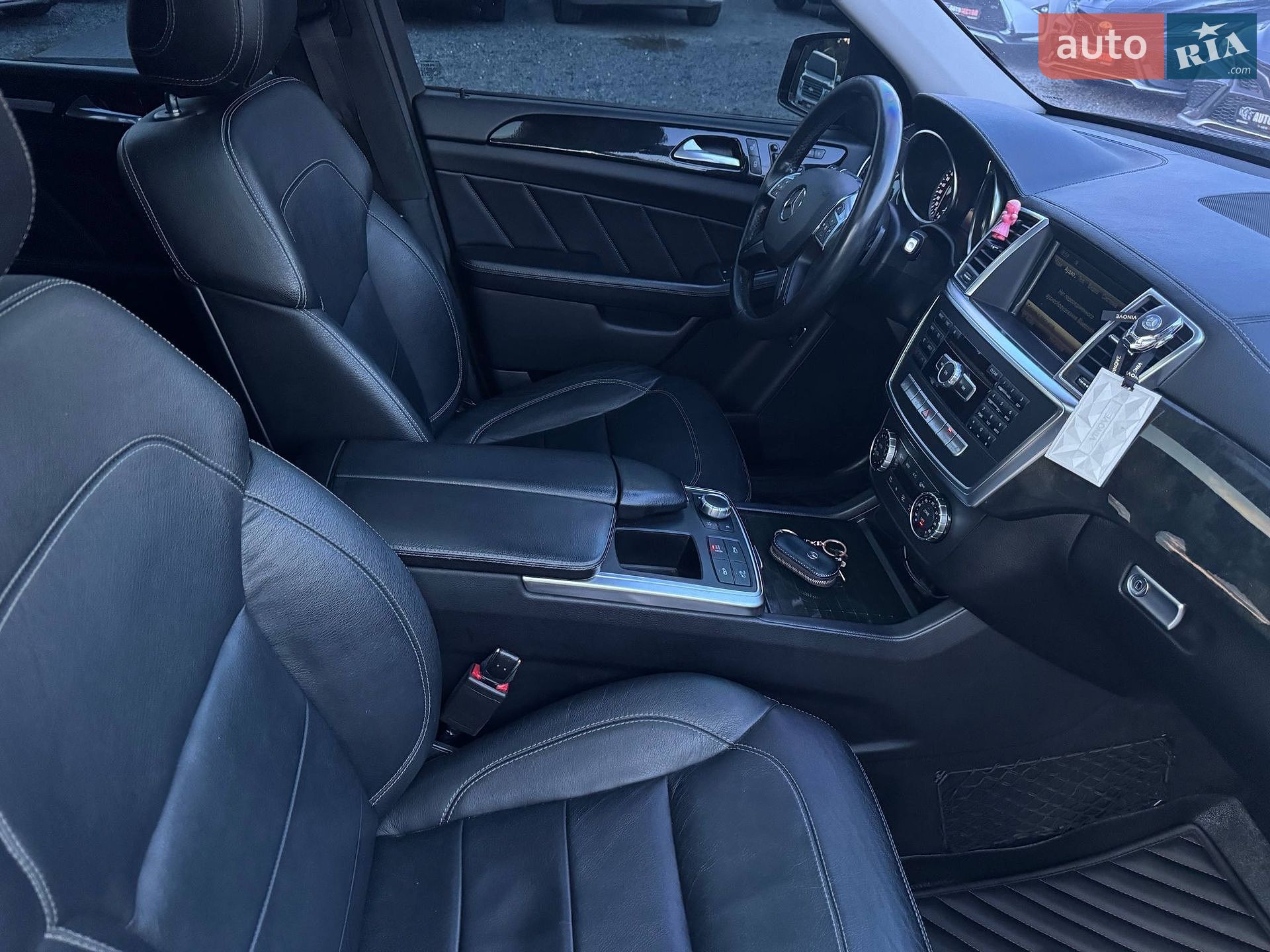 Mercedes-Benz GL-Class 2015 VIN WDC1668561A525056 фото оголошення 32 з 36