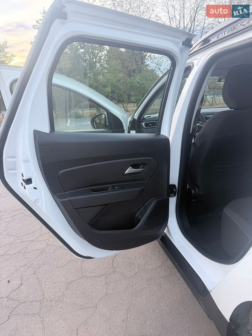 Renault Duster 2023 VIN VF1HJD40X70640372 фото оголошення 16 з 36