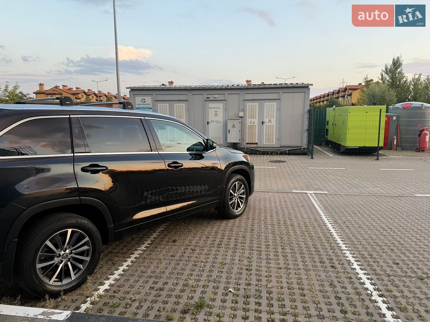 Toyota Highlander 2017 VIN 5TDJGRFH1HS030750 фото оголошення 5 з 55