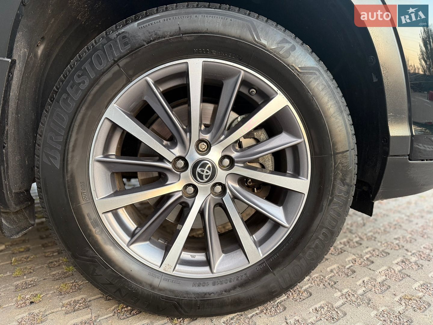 Toyota Highlander 2017 VIN 5TDJGRFH1HS030750 фото оголошення 6 з 55