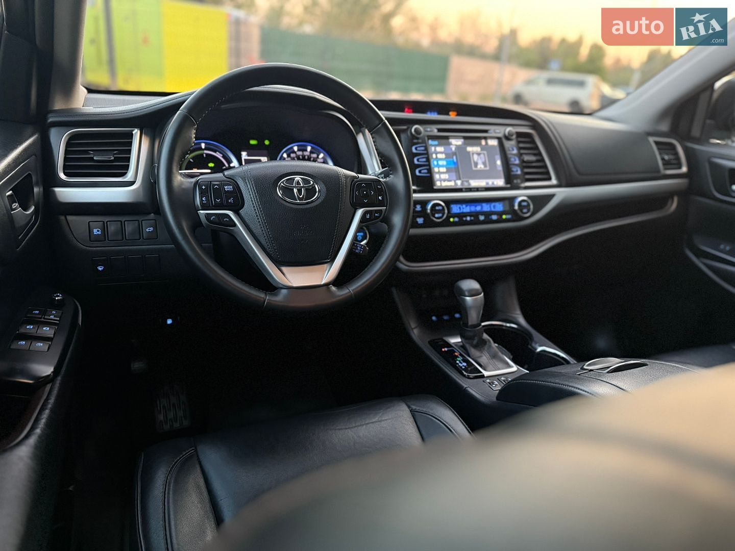 Toyota Highlander 2017 VIN 5TDJGRFH1HS030750 фото оголошення 31 з 55