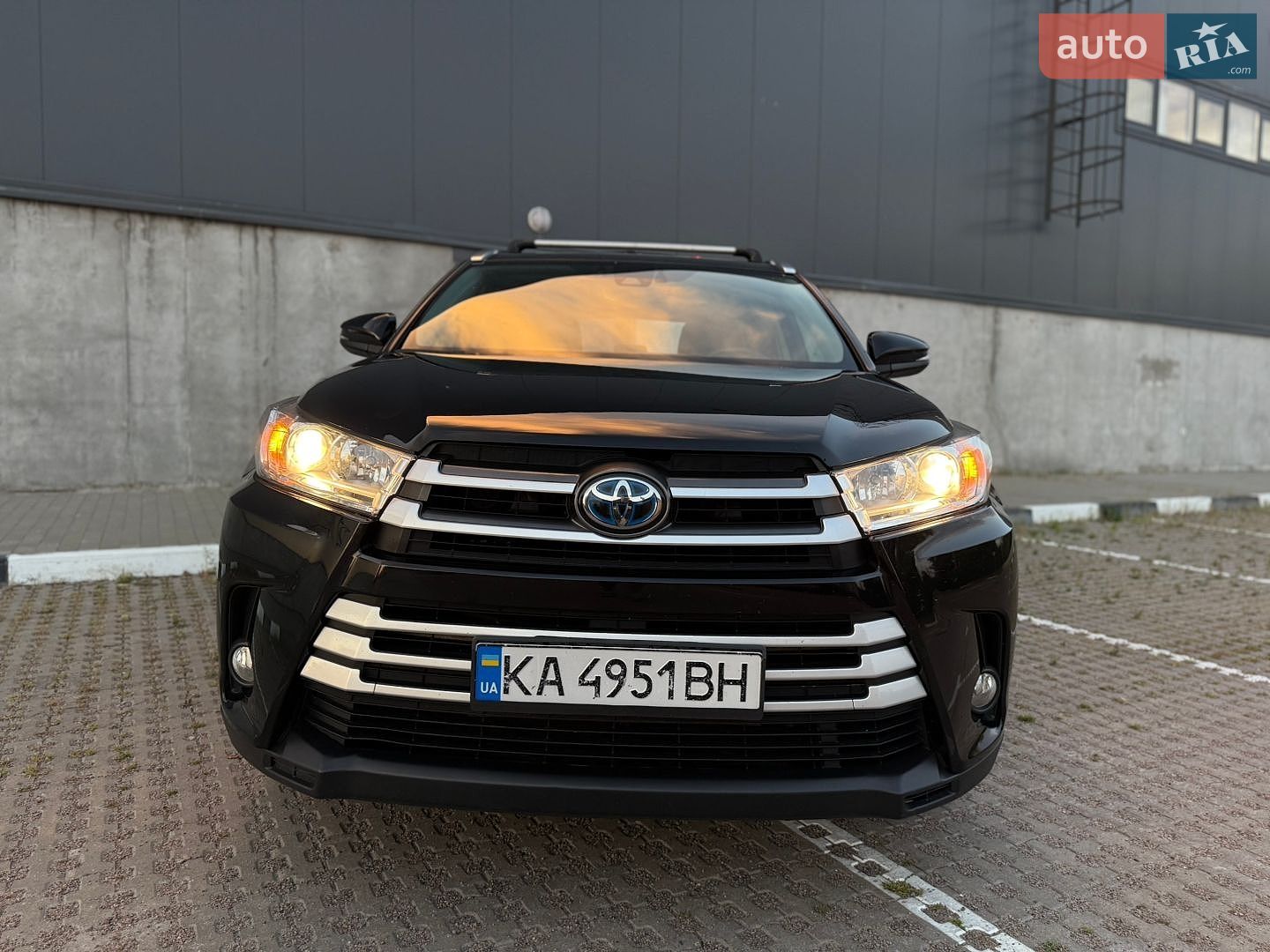 Toyota Highlander 2017 VIN 5TDJGRFH1HS030750 фото оголошення 35 з 55