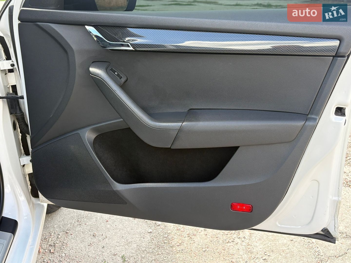 Skoda Octavia 2013 VIN TMBJK7NE0E0103700 фото оголошення 59 з 87
