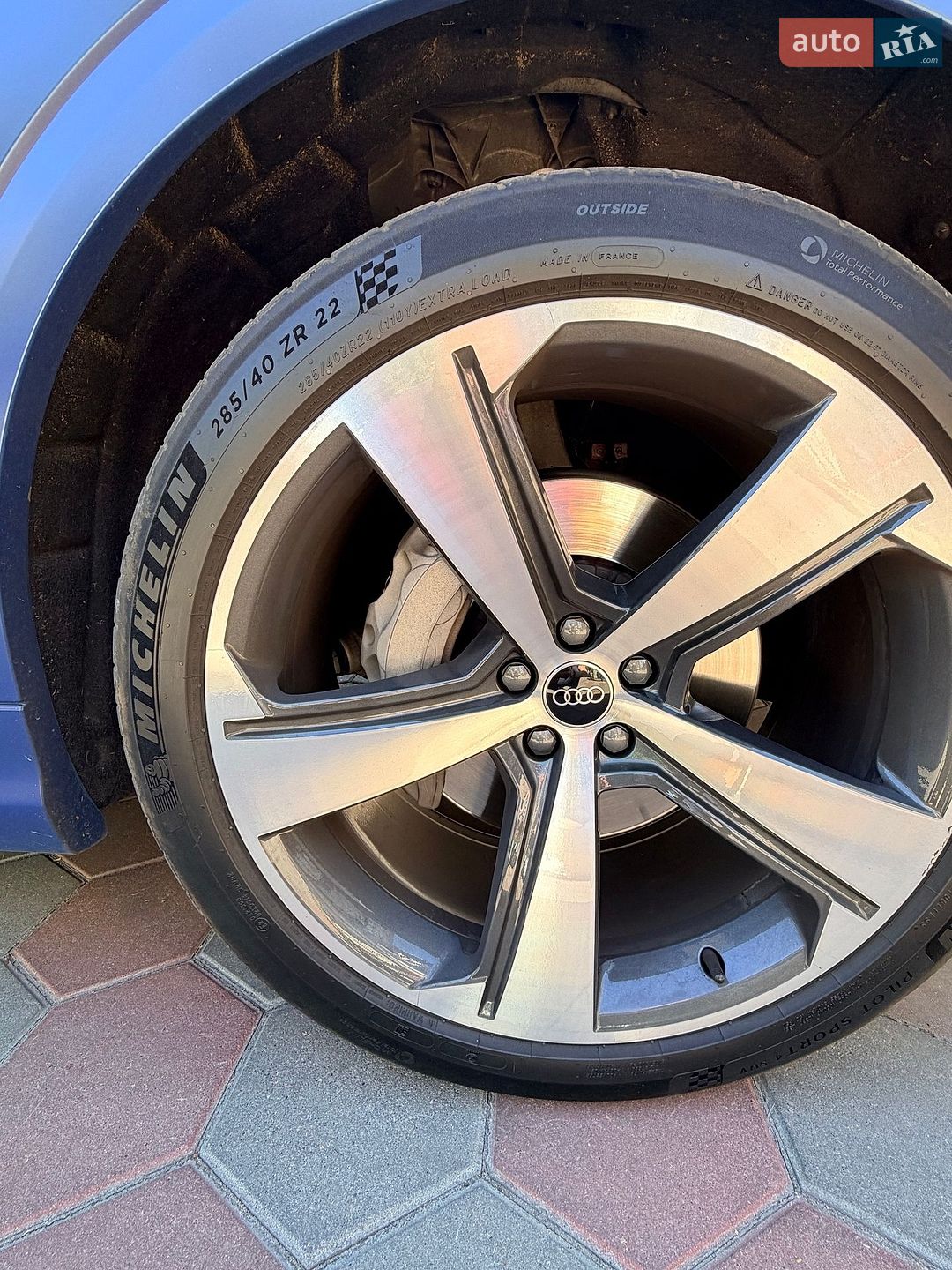 Audi Q8 2023 VIN WAUZZZF19RD004116 фото оголошення 9 з 45