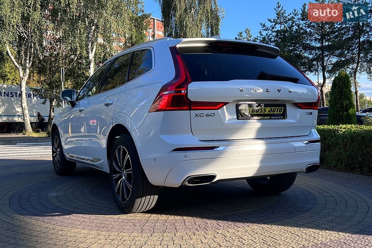 Volvo XC60 2017 VIN YV4102RL7J1036659 фото оголошення 5 з 25