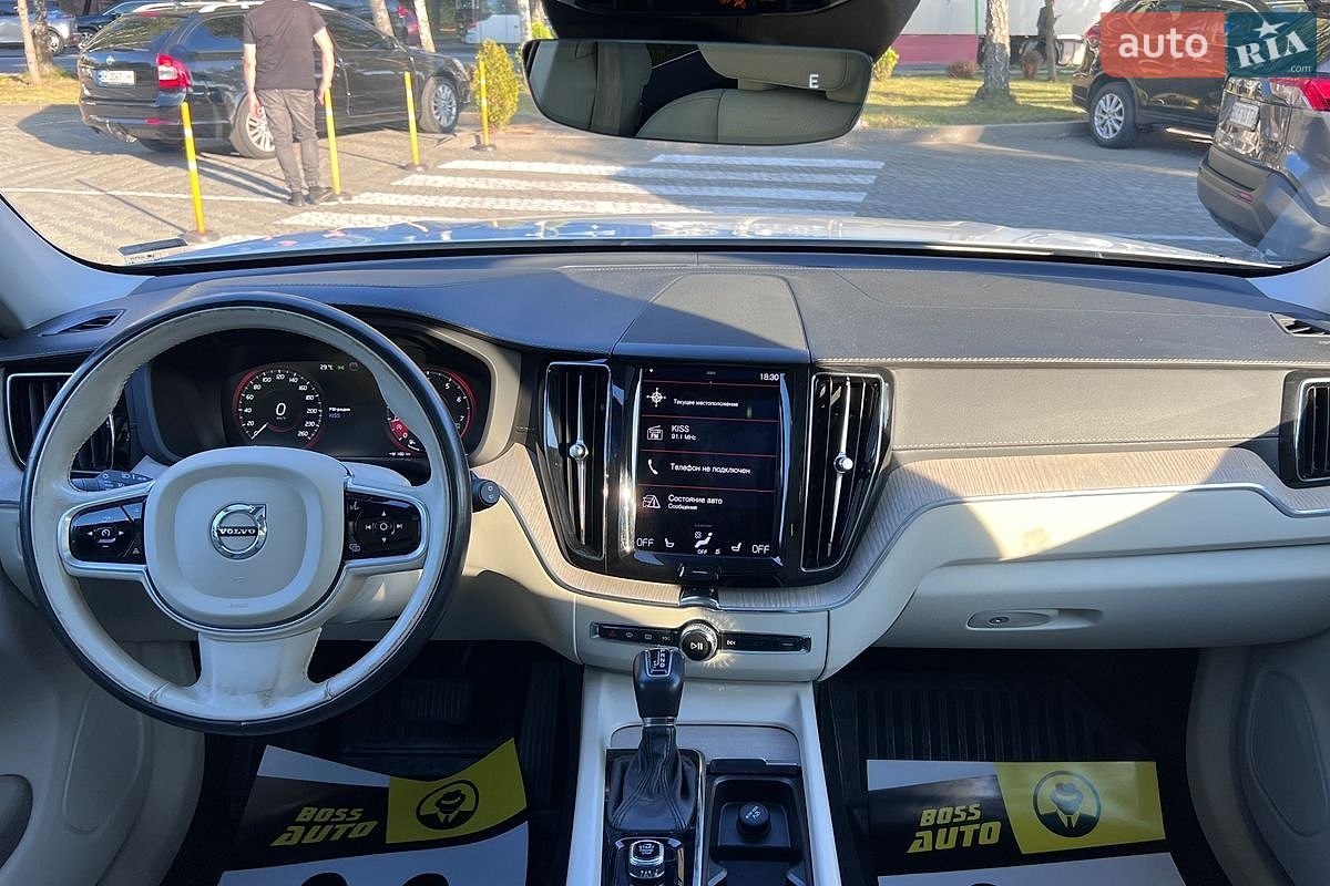 Volvo XC60 2017 VIN YV4102RL7J1036659 фото оголошення 12 з 25
