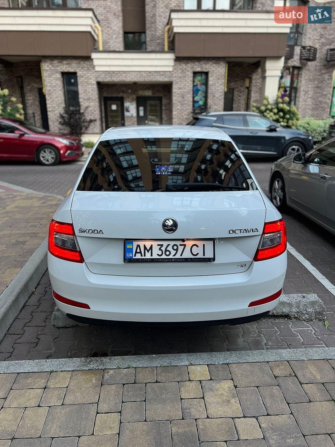 Skoda Octavia 2013 VIN TMBAC2NE8EB006202 фото оголошення 6 з 17