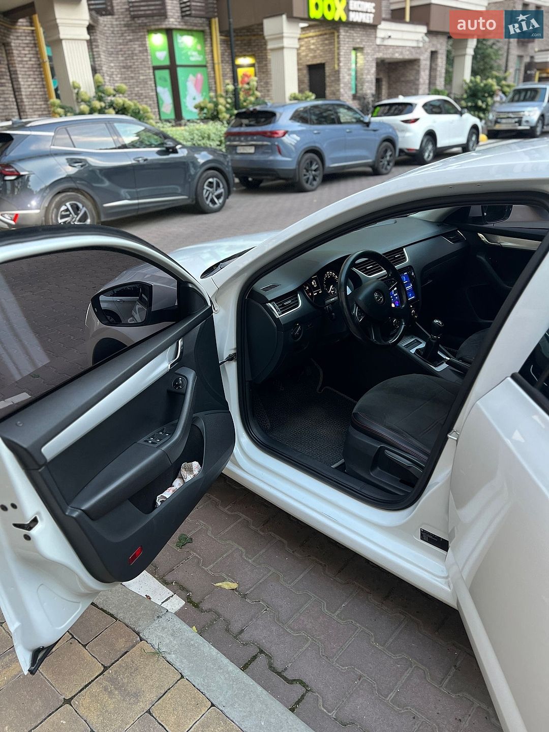 Skoda Octavia 2013 VIN TMBAC2NE8EB006202 фото оголошення 12 з 17