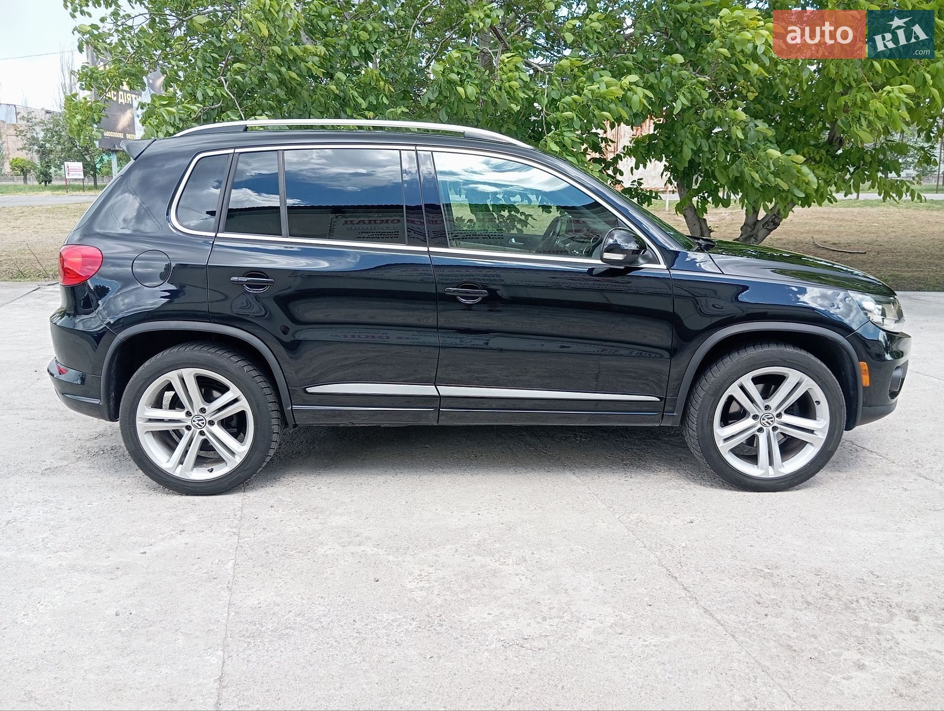 Volkswagen Tiguan 2014 VIN WVGAV7AX4FW009831 фото оголошення 8 з 22