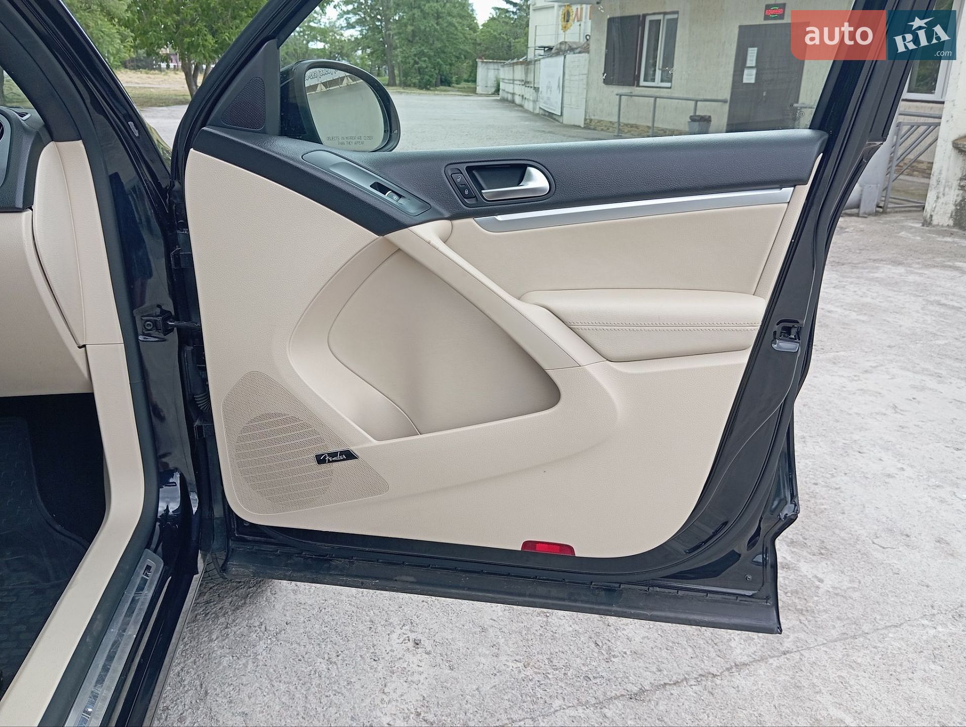 Volkswagen Tiguan 2014 VIN WVGAV7AX4FW009831 фото оголошення 17 з 22