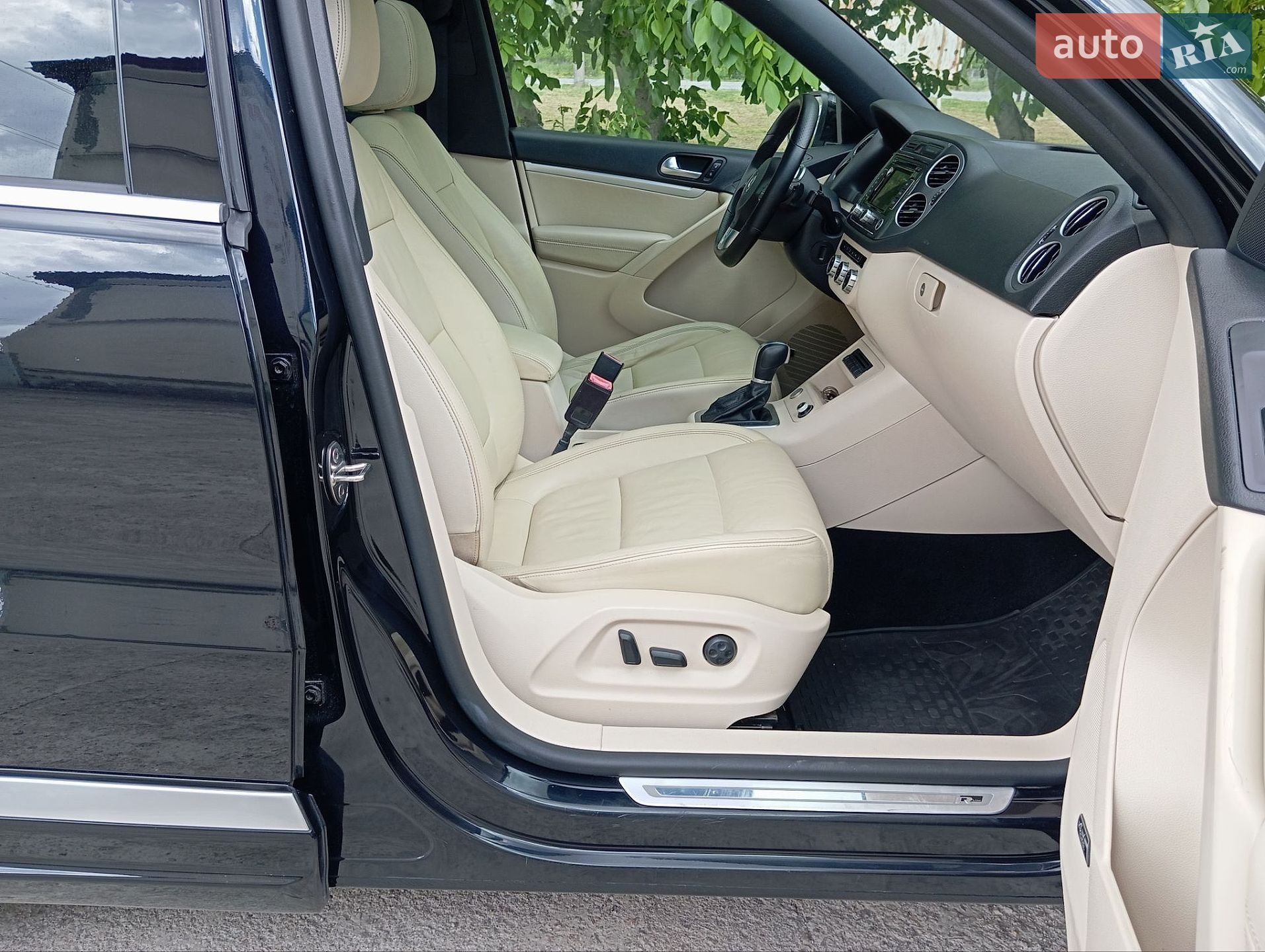 Volkswagen Tiguan 2014 VIN WVGAV7AX4FW009831 фото оголошення 19 з 22