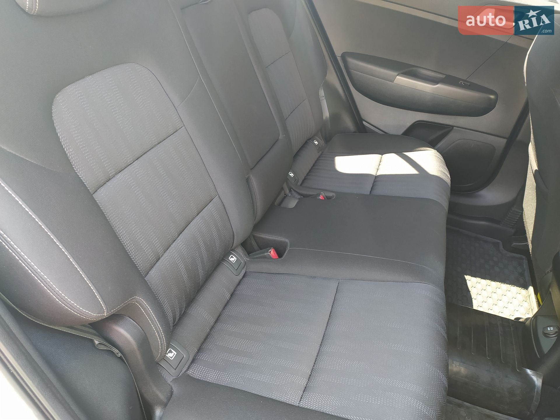 Kia Sportage 2021 VIN U5YPG814AML046483 фото оголошення 34 з 39