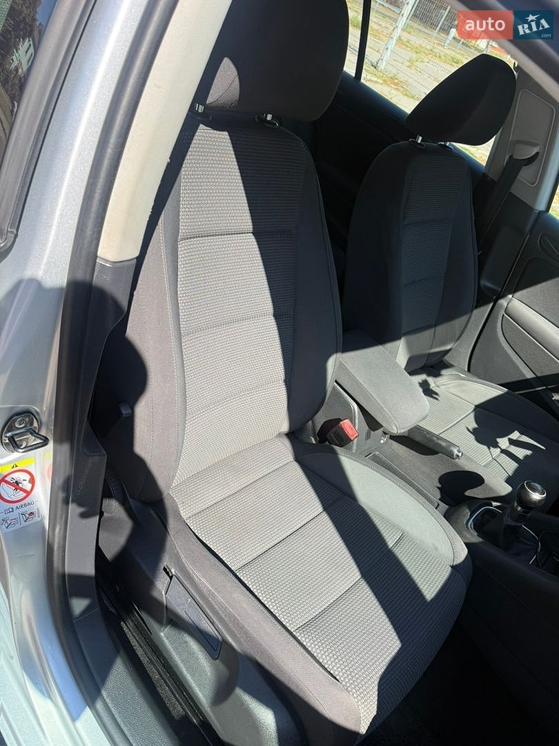 Volkswagen Golf 2011 VIN WVWZZZ1KZBP060471 фото оголошення 4 з 51
