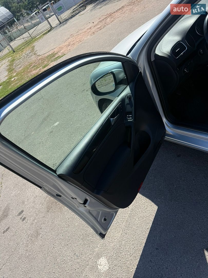 Volkswagen Golf 2011 VIN WVWZZZ1KZBP060471 фото оголошення 8 з 51