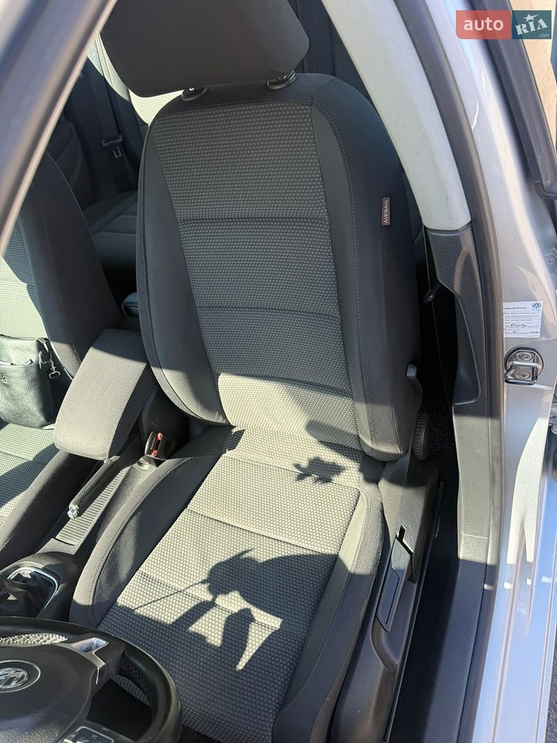 Volkswagen Golf 2011 VIN WVWZZZ1KZBP060471 фото оголошення 11 з 51