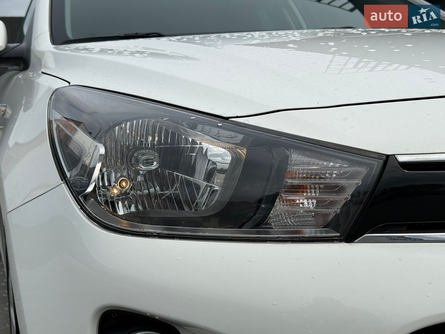 Kia Rio 2018 VIN KNADC512AK6221619 фото оголошення 8 з 23