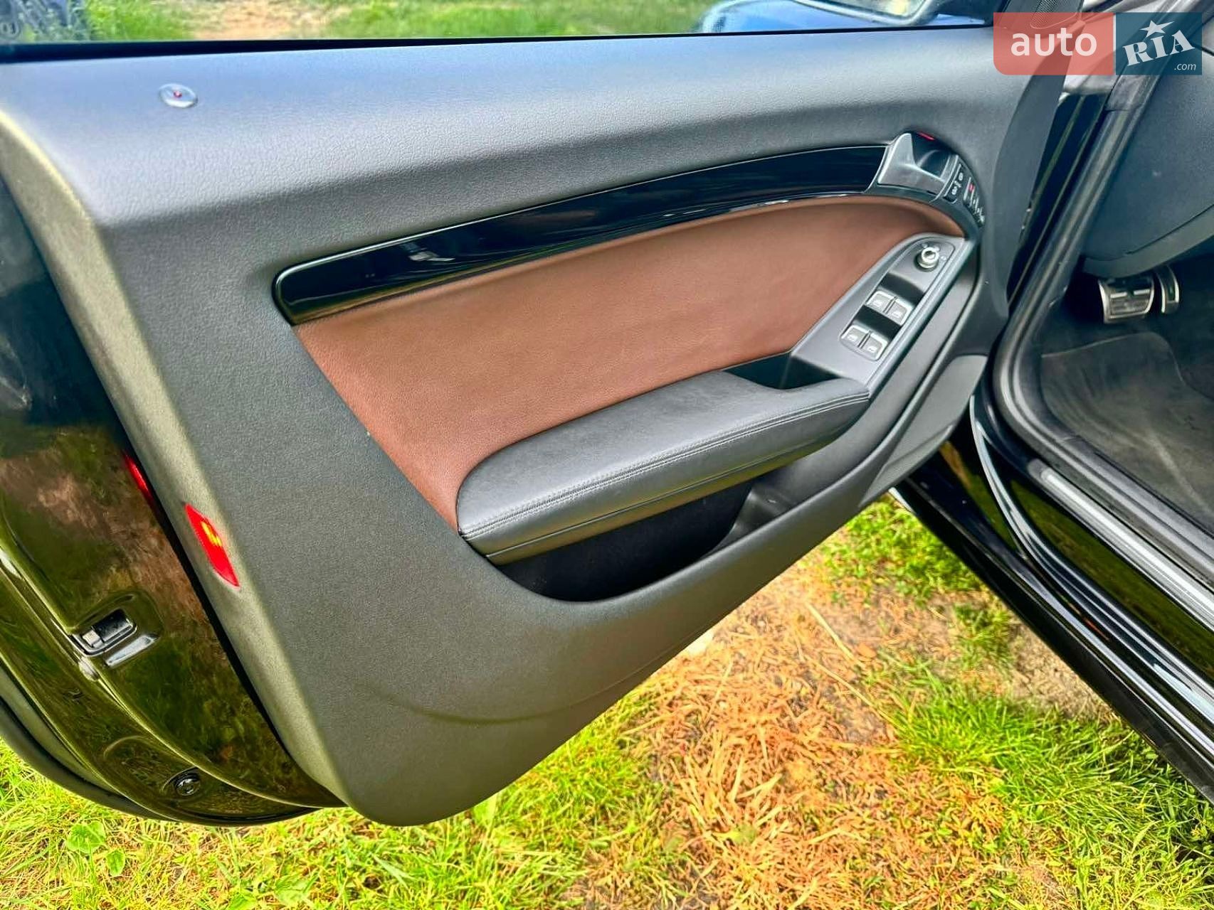 Audi S5 2013 VIN WAUCGAFH9DN015551 фото оголошення 11 з 19