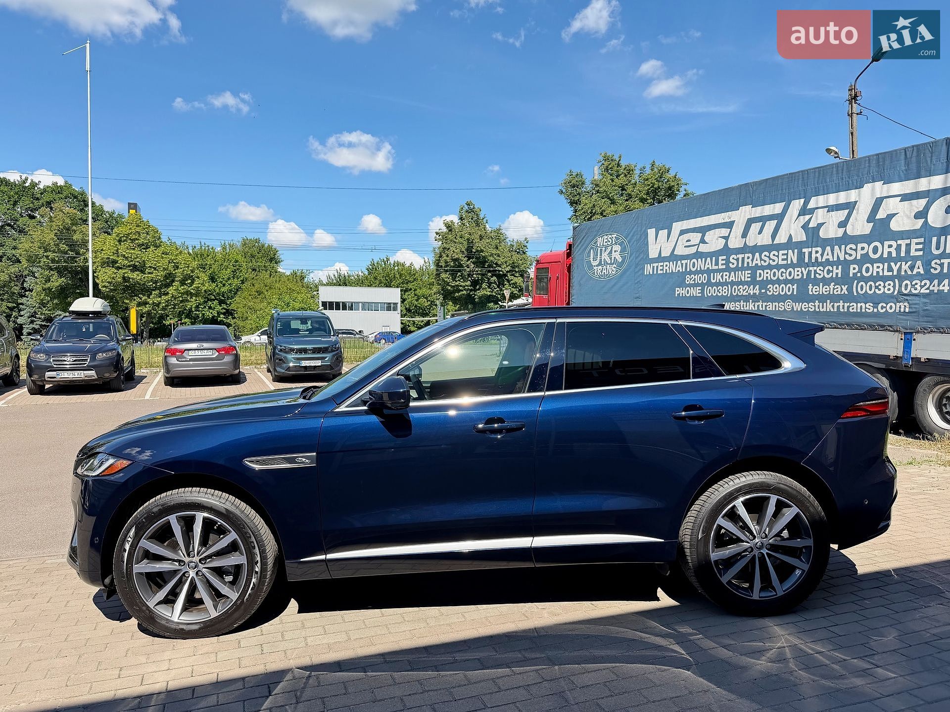 Jaguar F-Pace 2024 VIN SADCT2FU7SA750362 фото оголошення 7 з 65